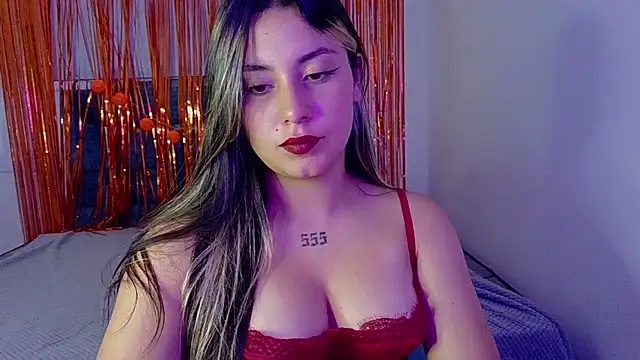 Lia 14  online show from 6, 11, 2025