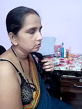 Snapshot of reemacouple007 chatting on 13, 7, 2026 reemacouple007 online show from 13, 7, 2026