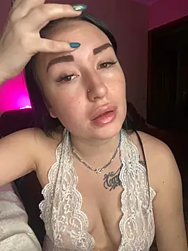 Roxana Bell online show from 28, 1, 2025