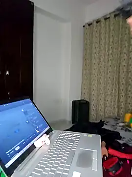 Snapshot of Blossam_07 chatting on 7, 11, 2025 Blossam 07 online show from 7, 11, 2025