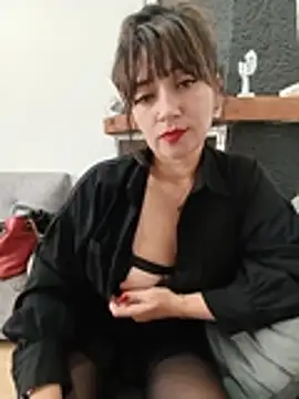 Snapshot of tata_laima__ chatting on 8, 7, 2026 tata laima online show from 8, 7, 2026