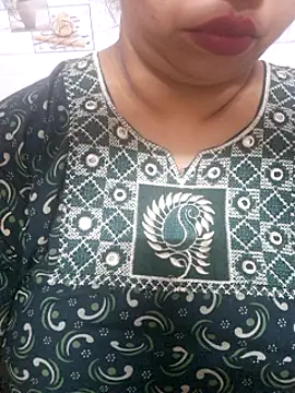 Snapshot of Ravina_patil1 chatting on 18, 3, 2025 Ravina patil1 online show from 18, 3, 2025