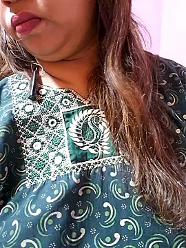 Snapshot of Ravina_patil1 chatting on 19, 9, 2025 Ravina patil1 online show from 19, 9, 2025