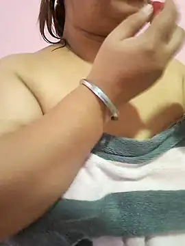Snapshot of Ravina_patil1 chatting on 26, 6, 2026 Ravina patil1 online show from 26, 6, 2026