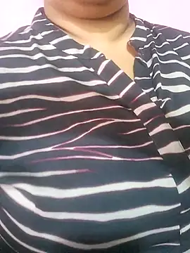 Snapshot of Ravina_patil1 chatting on 15, 7, 2026 Ravina patil1 online show from 15, 7, 2026
