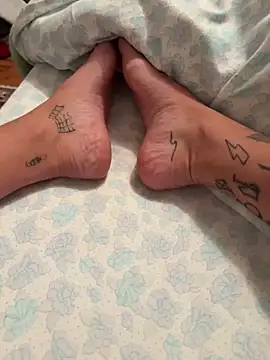 Snapshot of Alessandroxxx6968 chatting on 24, 10, 2025 Alessandroxxx6968 online show from 24, 10, 2025