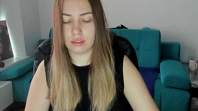 Mia shy1 online show from 27, 2, 2026