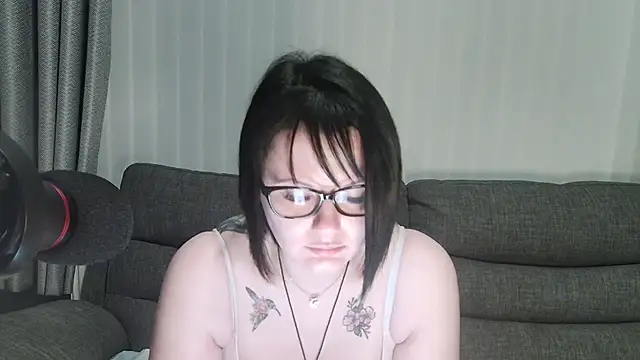 Snapshot of SquirtingIrishShannon chatting on 4, 12, 2024 SquirtingIrishShannon online show from 4, 12, 2024