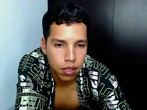 loggganfross online show from 15, 4, 2026