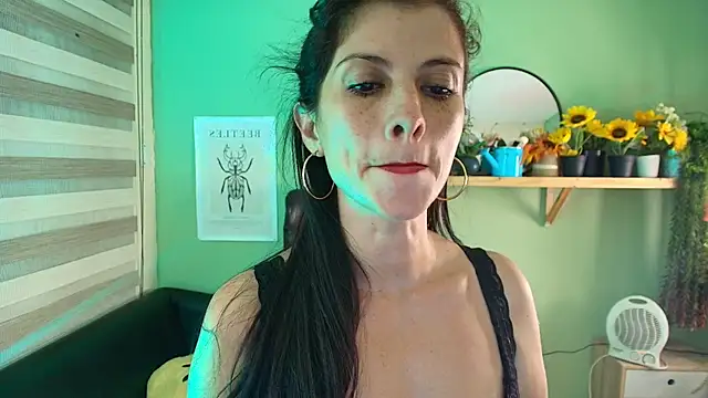 Aliiz 01 online show from 7, 3, 2025