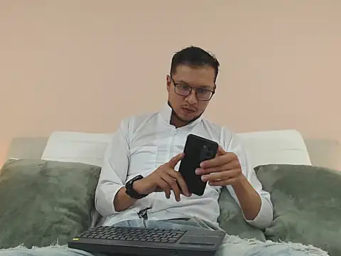 andy loverxx online show from 29, 3, 2026