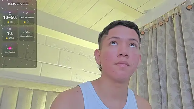 JulianRose 1 online show from 4, 2, 2025