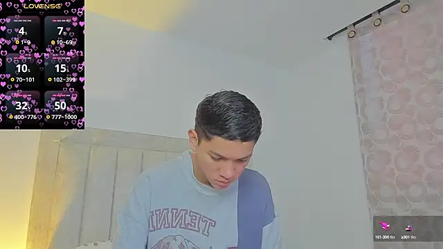 JulianRose 1 online show from 11, 3, 2025