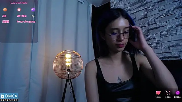 BellaOdisea online show from 5, 2, 2025