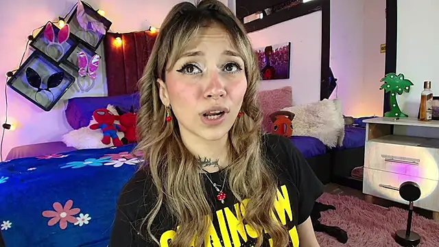 alisson zafiro  online show from 6, 3, 2025