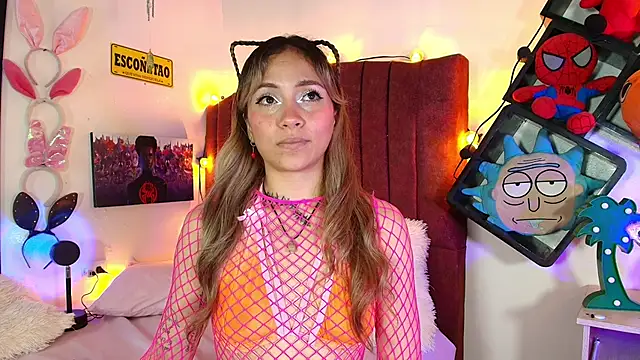 alisson zafiro  online show from 21, 3, 2025