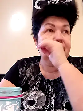 Snapshot of FantasyMichelle chatting on 10, 2, 2025 FantasyMichelle online show from 10, 2, 2025