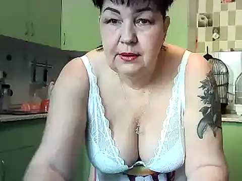 Snapshot of FantasyMichelle chatting on 26, 2, 2025 FantasyMichelle online show from 26, 2, 2025