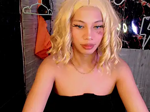 whiteladyboy online show from 2, 11, 2025