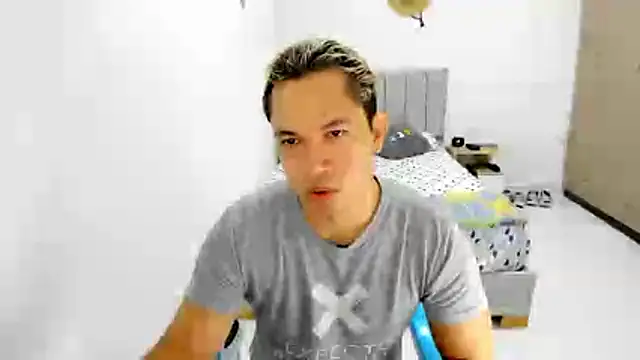 Snapshot of Valerioe chatting on 13, 6, 2026 Valerioe online show from 13, 6, 2026