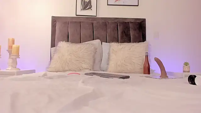 helen mooree online show from 5, 2, 2025