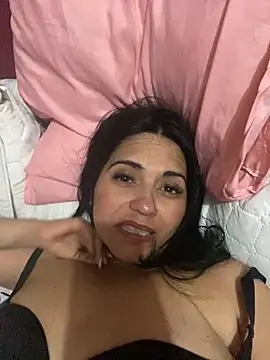 paolagomez  online show from 12, 1, 2025