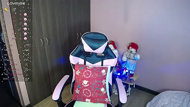 paolagomez  online show from 12, 11, 2025