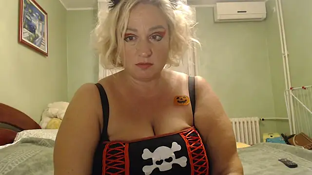 VirginiaNurse online show from 25, 10, 2025