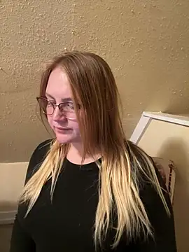 Snapshot of PhatAssBlond chatting on 2, 2, 2025 PhatAssBlond online show from 2, 2, 2025