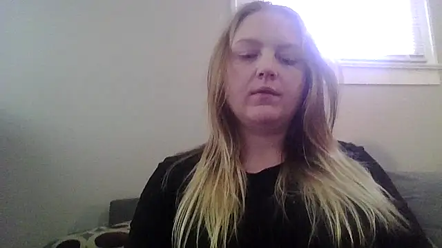 Snapshot of PhatAssBlond chatting on 17, 2, 2025 PhatAssBlond online show from 17, 2, 2025