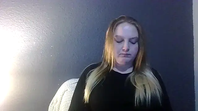 Snapshot of PhatAssBlond chatting on 22, 2, 2025 PhatAssBlond online show from 22, 2, 2025