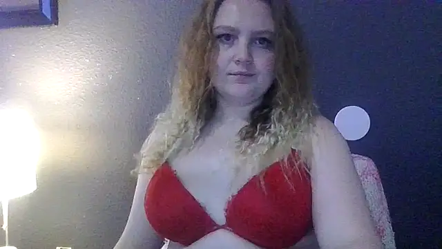 Snapshot of PhatAssBlond chatting on 25, 2, 2025 PhatAssBlond online show from 25, 2, 2025