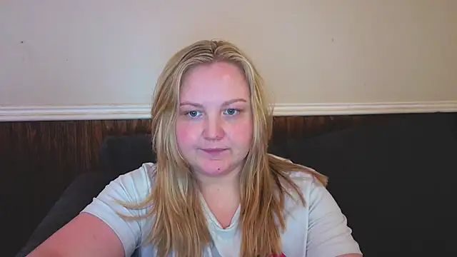 Snapshot of PhatAssBlond chatting on 18, 2, 2026 PhatAssBlond online show from 18, 2, 2026