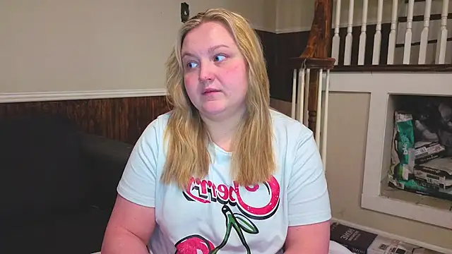 Snapshot of PhatAssBlond chatting on 22, 2, 2026 PhatAssBlond online show from 22, 2, 2026