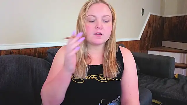 Snapshot of PhatAssBlond chatting on 28, 2, 2026 PhatAssBlond online show from 28, 2, 2026