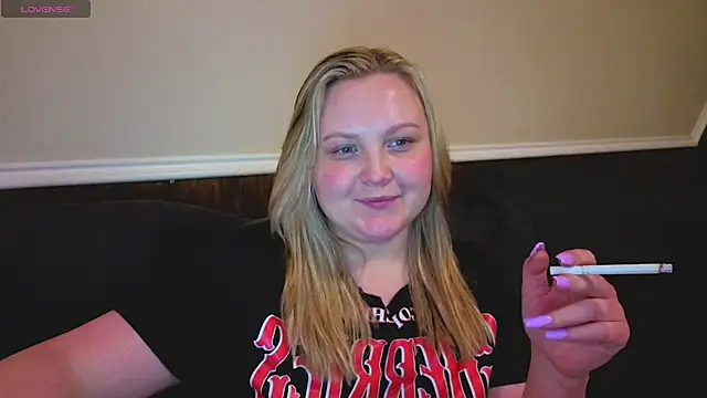 Snapshot of PhatAssBlond chatting on 2, 3, 2026 PhatAssBlond online show from 2, 3, 2026