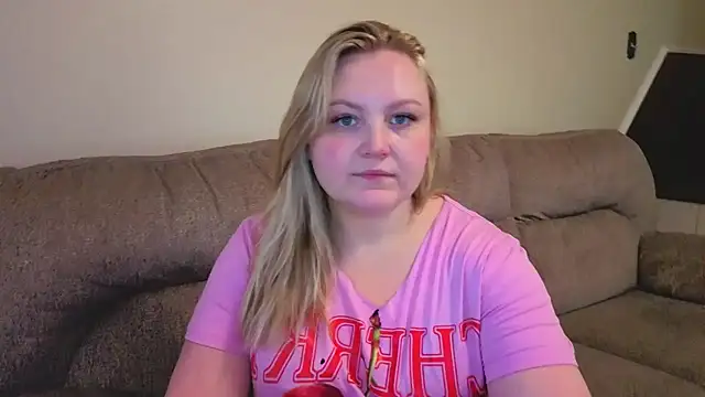 Snapshot of PhatAssBlond chatting on 19, 3, 2026 PhatAssBlond online show from 19, 3, 2026