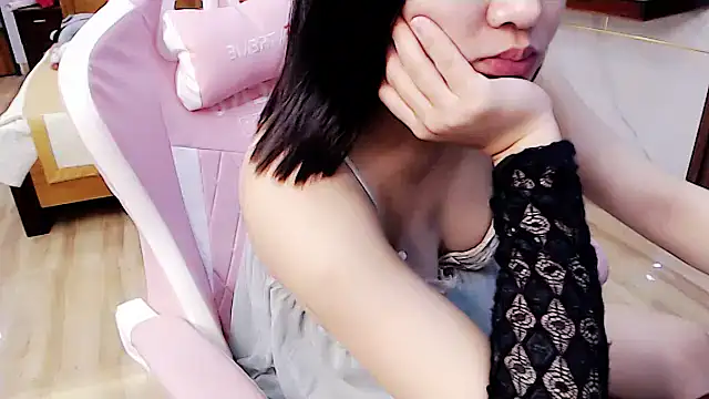 phuong-anh1709 online show from 4, 12, 2024