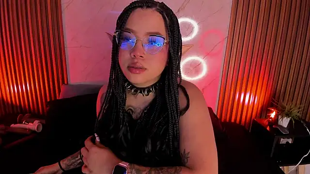 Emiilycollins online show from 12, 2, 2025