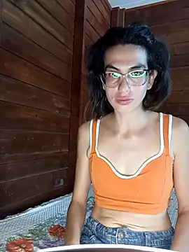 Snapshot of nati2roots chatting on 4, 11, 2025 nati2roots online show from 4, 11, 2025