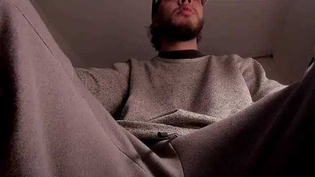 Snapshot of s_sven03 chatting on 27, 6, 2026 s sven03 online show from 27, 6, 2026