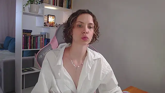 milly ross online show from 18, 3, 2025