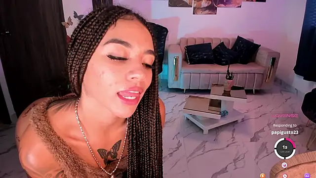 Snapshot of pretty_pettite chatting on 9, 2, 2025 pretty pettite online show from 9, 2, 2025