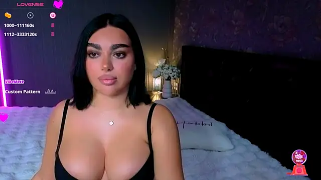 babyleilaa online show from 10, 11, 2025