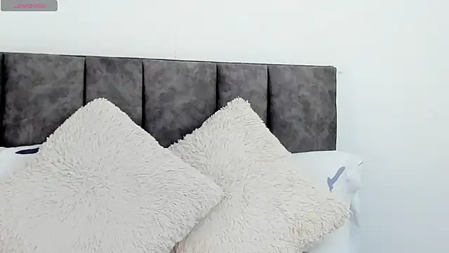 VeronicaTonu online show from 11, 2, 2025