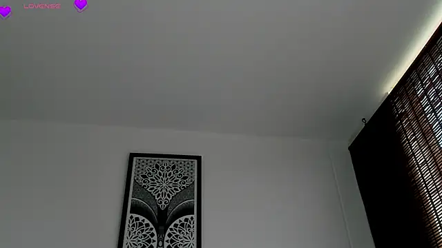 VeronicaTonu online show from 4, 2, 2026