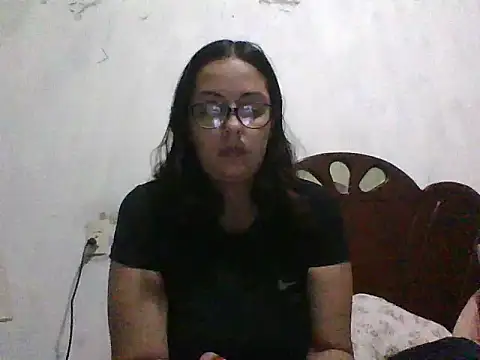 Samanthat33 online show from 10, 3, 2025