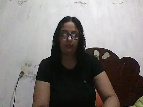 Samanthat33 online show from 12, 3, 2025