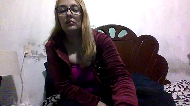 Samanthat33 online show from 23, 9, 2025