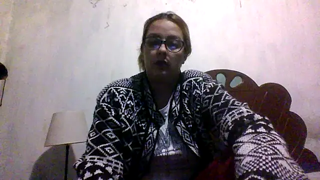 Samanthat33 online show from 18, 11, 2025